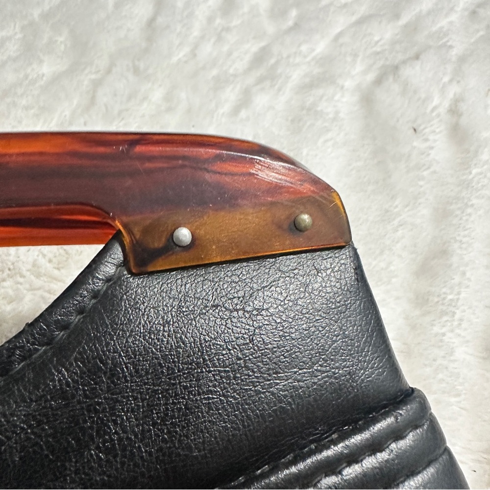 Black leather midcentury 70’s handbag Bakelite top handle Vintage Purse Whimsy - Picture 6 of 16